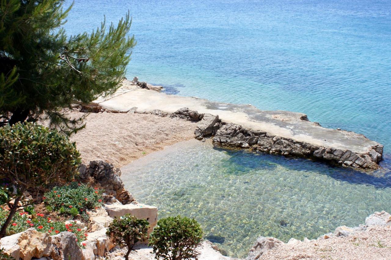 Apartments By The Sea Mandre, Pag - 4093 Колан Екстериор снимка