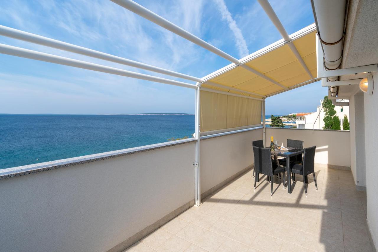 Apartments By The Sea Mandre, Pag - 4093 Колан Екстериор снимка
