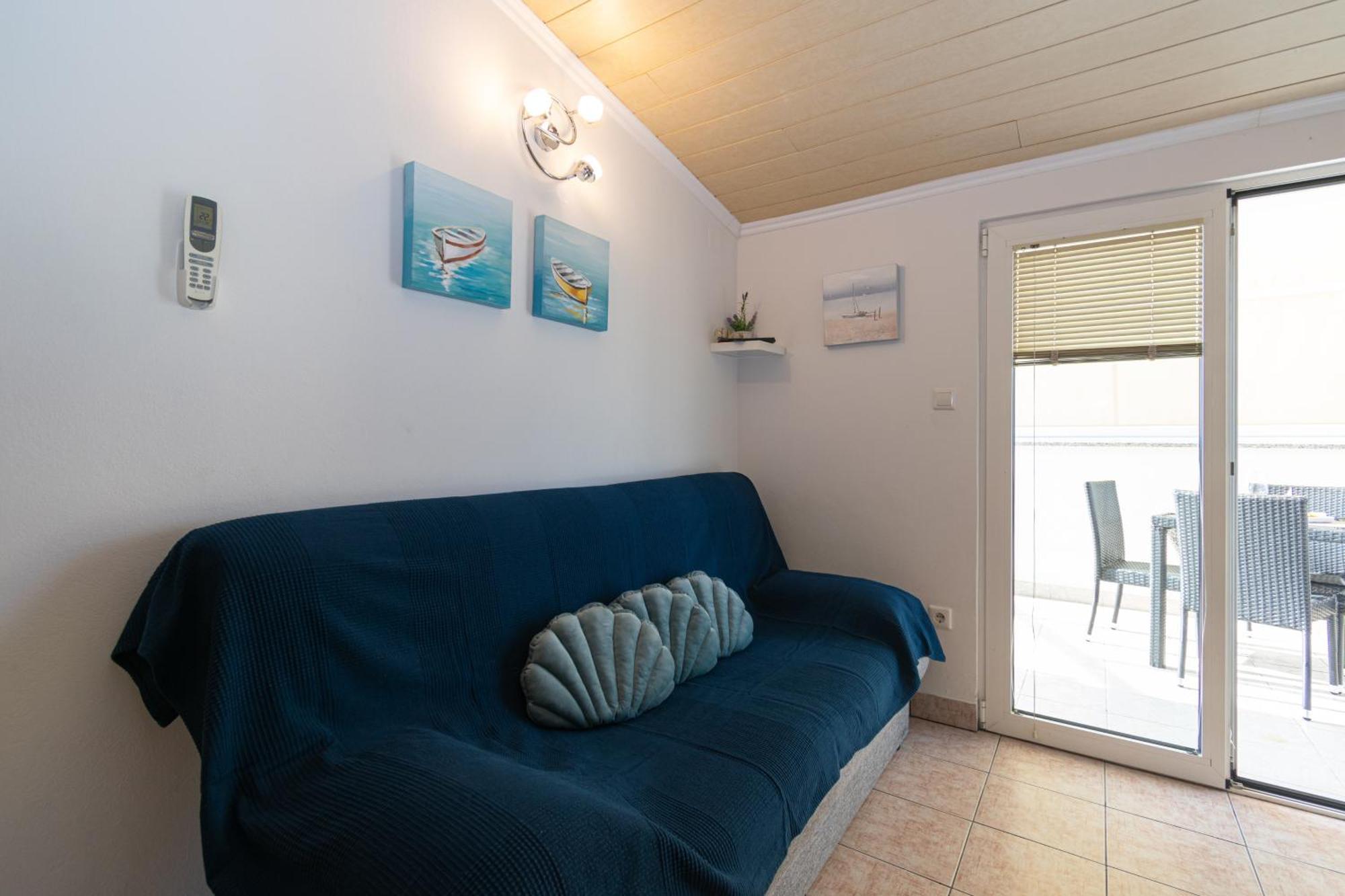 Apartments By The Sea Mandre, Pag - 4093 Колан Стая снимка